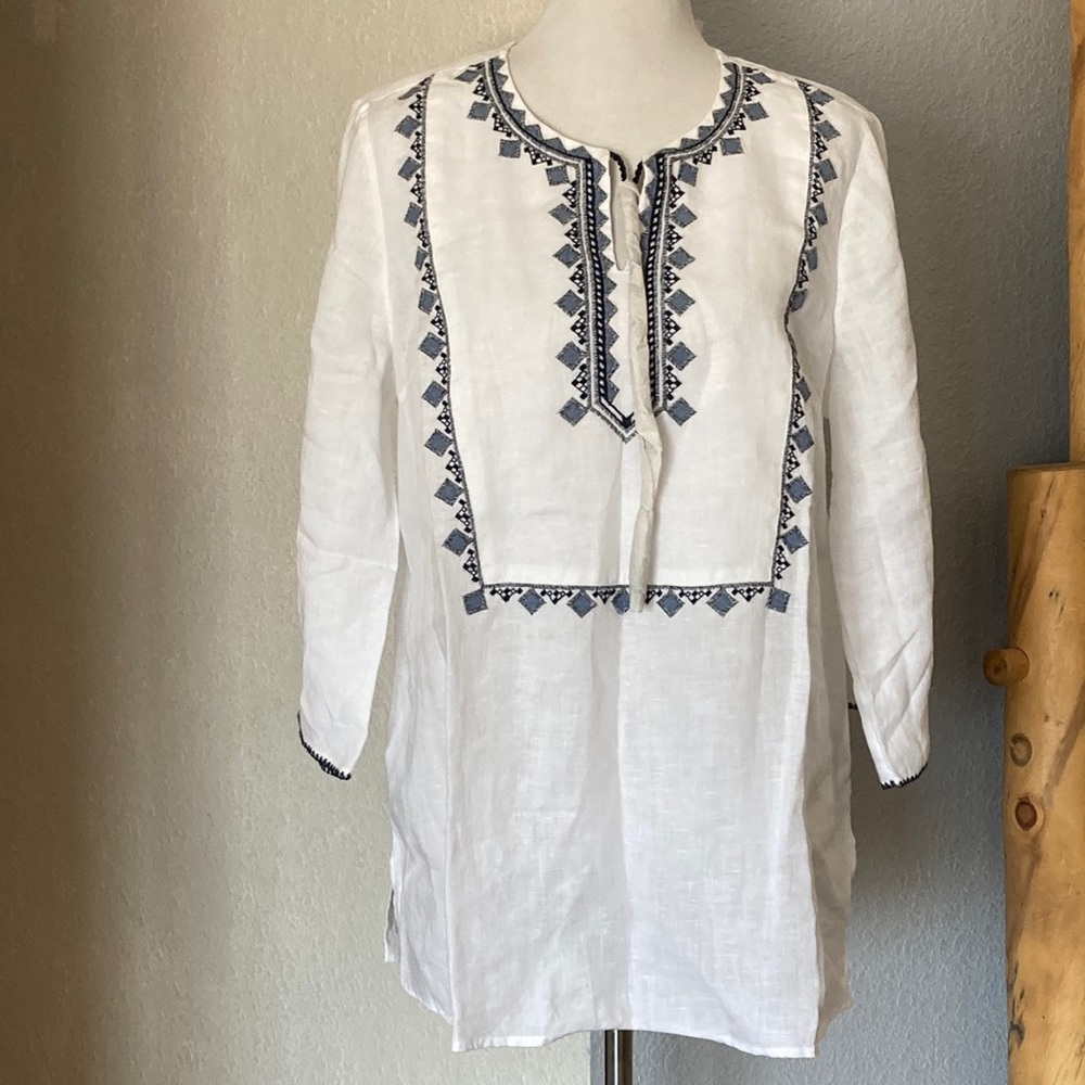 New 100% linen embroidered J. Jill blouse